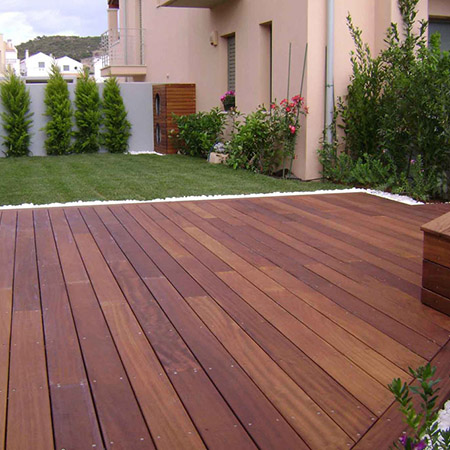 Ksilino Πάτωμα Dapedo Deck Eksoterikou Χώρου Iroko 250x250